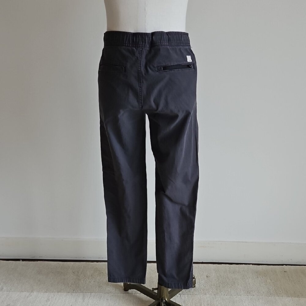 Vuori Women's Cropped Low Waisted Straight Leg Pants